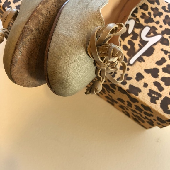 French soles NY ballet bow flats - Picture 5 of 7